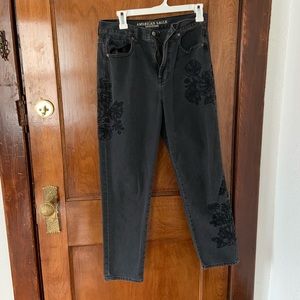 Mom Jeans Black Embroidered American Eagle